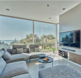 6 bedroom villa with pool and roof terrace, Sveti Staffan, sleeps 12